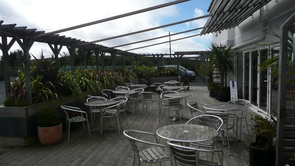 Hotel Elements à Bude Extérieur photo