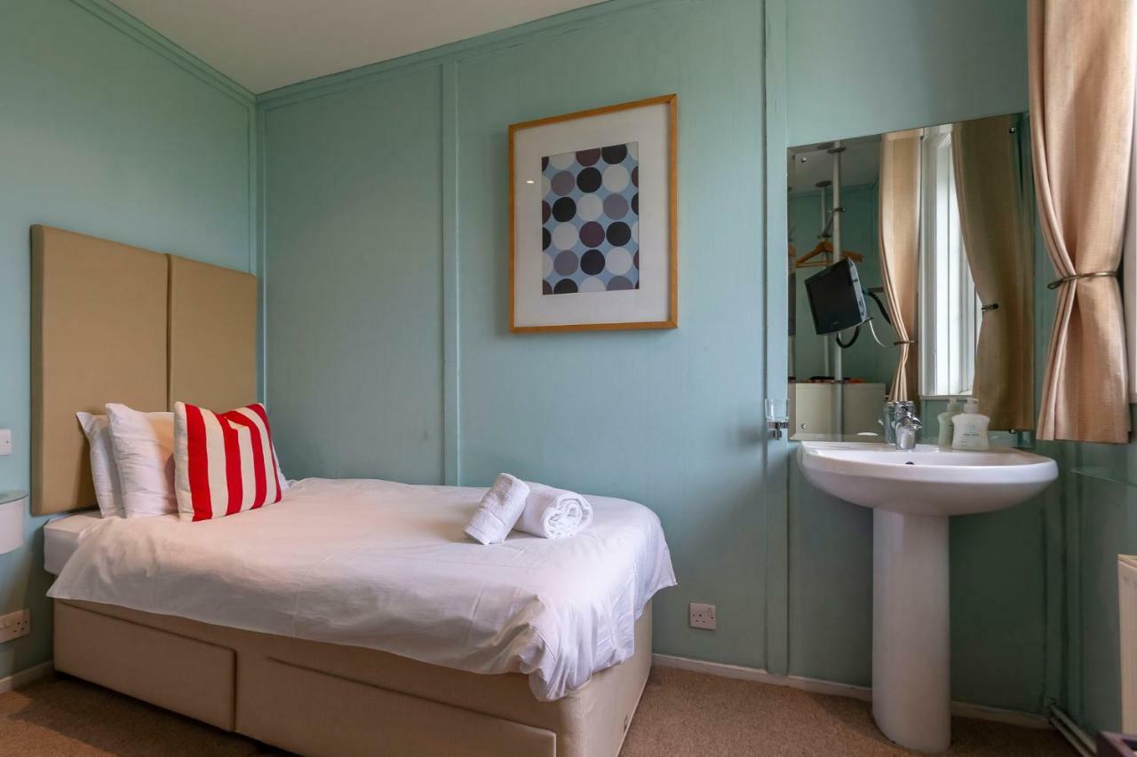 Hotel Elements à Bude Extérieur photo